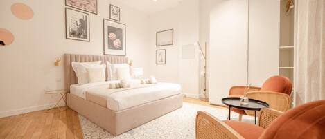 Bügeleisen/Bügelbrett, WLAN, Bettwäsche