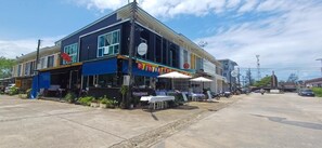 Street view - Burmese Corner (Khao Lak)