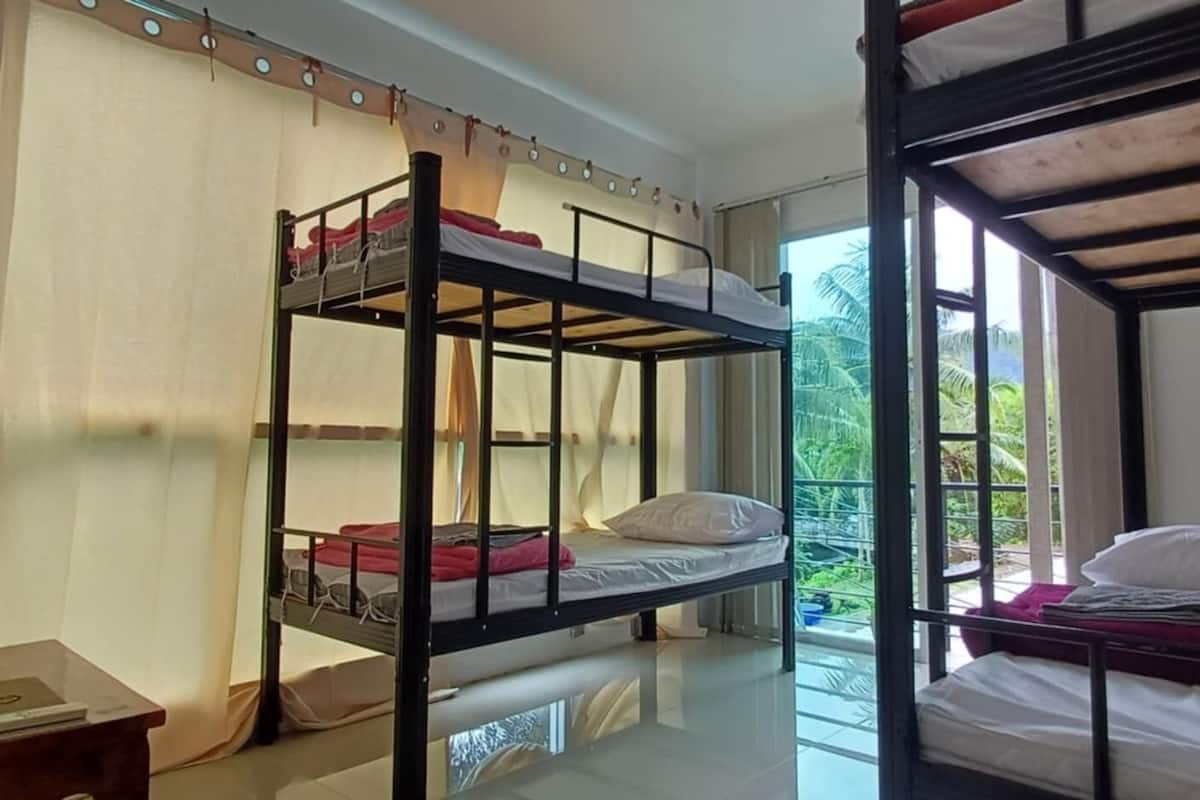 Dortoir Partagé Standard, balcon, vue montagne | Coffres-forts dans les chambres