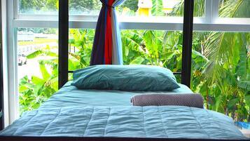 In-room safe, laptop workspace, free WiFi