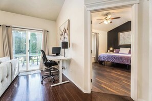 Luokittelematon kuva, 5 kautta 90, painike