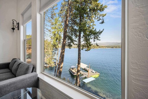 Property Adventure – Family Lakefront Getaway