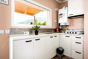 Pembancuh kopi/teh, cerek elektrik 