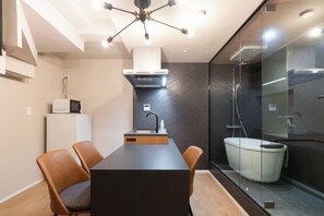 Room - D-WASEDA (Tokyo)