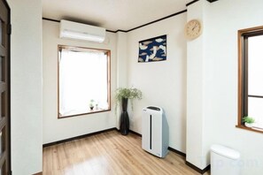 Unclassified image, 5 of 32, button - Kaike・Honcho detached house (Tokyo)