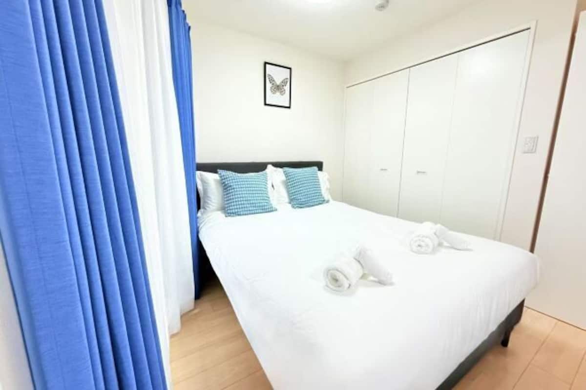 تجهيزات عازلة للصوت