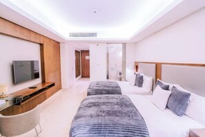 Cribs/infant beds