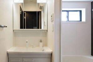 Room - Trive Kanayama502 (Nagoya)