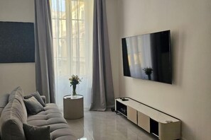 Unclassified image, 4 of 26, button - 110m2 3bd Luxury last Paganini apt in Old Nice (Nice)