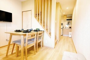 Dining - KIN'S HOUSE (Osaka)