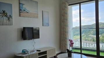Iron/ironing board