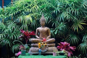 تفاصيل الفندق من الخارج