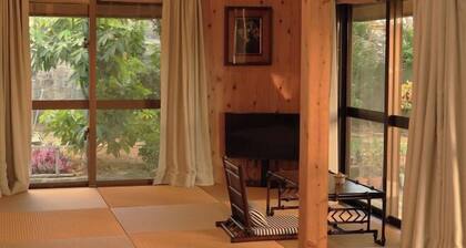 64 years traditianal okinawa house YuSuiJu in village