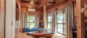 64 years traditianal okinawa house YuSuiJu in village