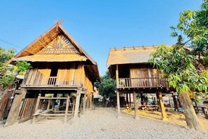 Exterior - Ban Anoulak - Cultural Preservation Village (Nam Bak)