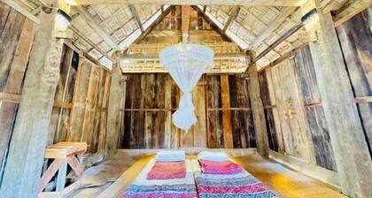 Ban Anoulak - Cultural Preservation Village