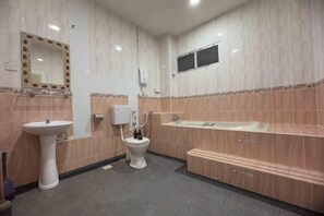 Bathroom - 25 pax Golf Resort Private Villa (Padang Cina)