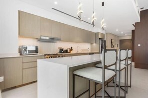 Room - SML Vacation Homes Dubai - Sky High Apartments (Dubai)