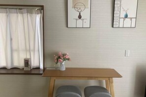 Interior - Flower Tea Hotel (Tokyo)