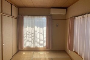 Room - Flower Tea Hotel (Tokyo)