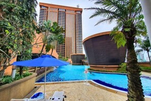 Outdoor pool - Homestay Heart of Bukit Bintang Walk to Monorail & LRT St by Cloud Host (Kuala Lumpur)