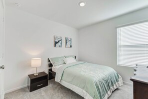 4 chambres, bureau, fer et planche à repasser, Wi-Fi gratuit