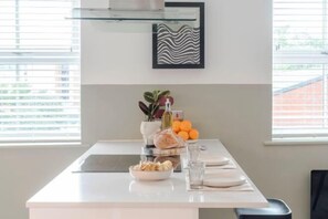 Room - Your Apartment Two Bed Apartment with Balcony (London)