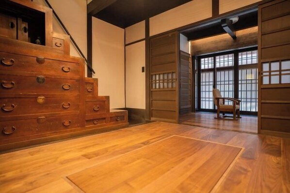 Room - Kyotofish.Miyagawa (Kyoto)