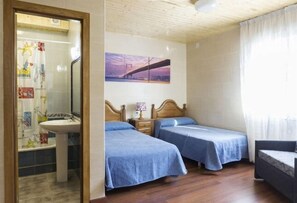 Cribs/infant beds