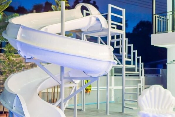 Children’s area - The Moment Pool Villa (Sattahip)