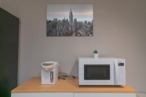 Room - Seiwa・Travel Time Sunahama｜Direct train access to Namba and Shinsaibashi (Osaka)