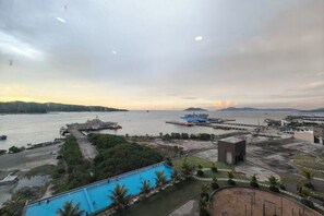 Unclassified image, 2 of 8, button - Jesselton Quay Central Citypad (Kota Kinabalu)