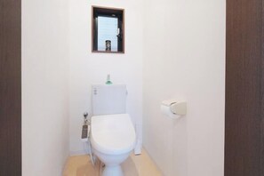 Bathroom - Sumiyoshinoyado (Osaka)