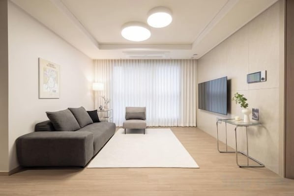 Unclassified image, 1 of 17, button - Mount Air Condo (Seoul)