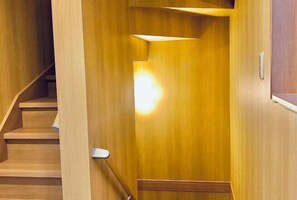 Interior - Kannosu NO.1 (Osaka)