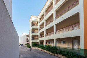 Unclassified image, 2 of 38, button - BnB Homes Apartment with cozy Terrace & Swimming pool near the heart city (Albufeira)