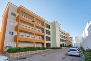 Unclassified image, 3 of 38, button - BnB Homes Apartment with cozy Terrace & Swimming pool near the heart city (Albufeira)