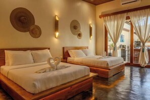 Room - Unique space: The Glass House (El Nido)