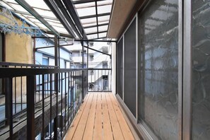 Unclassified image, 3 of 27, button - Bunka 1 chome (Tokyo)