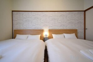 Unclassified image, 5 of 27, button - Bunka 1 chome (Tokyo)
