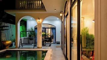 Alberca al aire libre