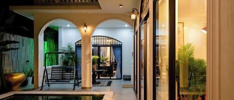 Alberca al aire libre