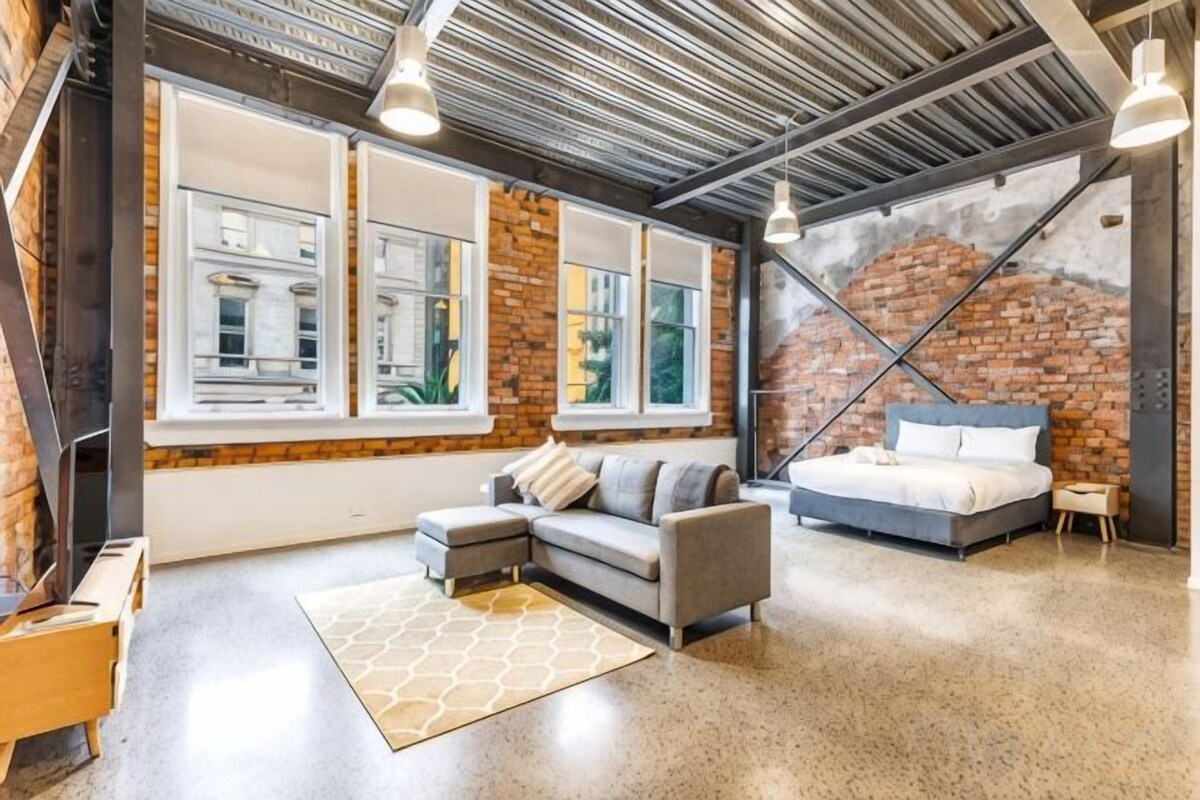 Studio Apartment