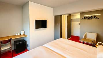 标准双床房 | 办公桌、免费 WiFi、床单