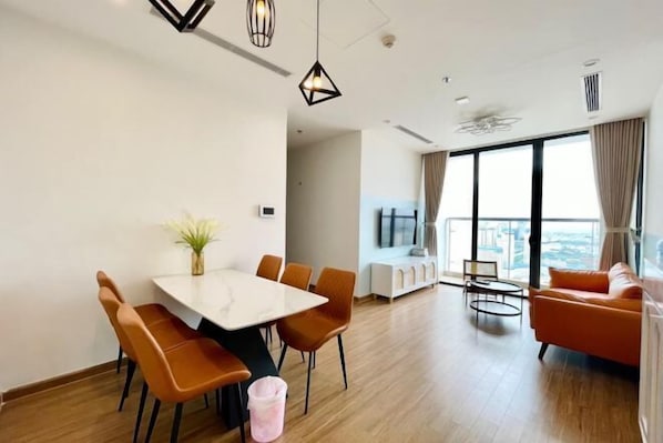 Room - Vinhomes Skylake Apartment By Pham Hung (Hanoi)