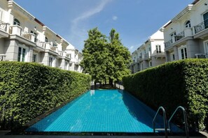 Unclassified image, 4 of 16, button - Sol Stay Sukhumvit 16 Entire House Three Bedroom & Full Kitchen (Bangkok)