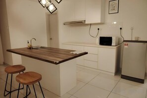 Private kitchen - Cityview MidValley Southkey 2BR+2FREE 16FL BY NATOL (Plentong)