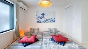 Unclassified image, 3 of 5, button - japan house shinkoiwa (Tokyo)