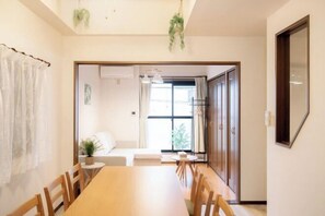 Room - Guesthouse UMEDA (Osaka)