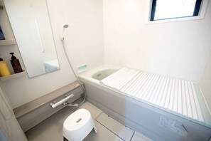 Room - Guesthouse UMEDA (Osaka)
